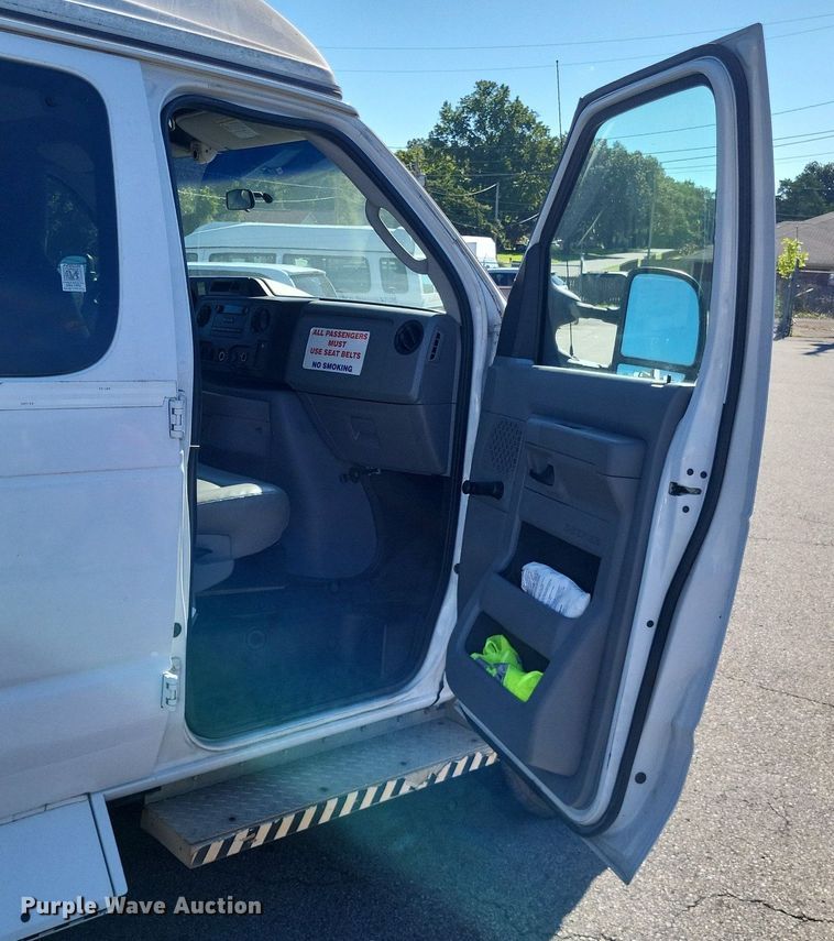 image for item DP5232 2012 Ford E350 Super Duty  handicap accessible van
