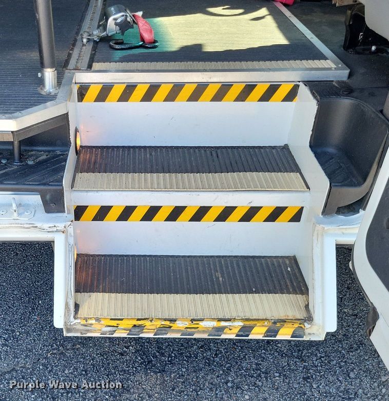 image for item DP5232 2012 Ford E350 Super Duty  handicap accessible van
