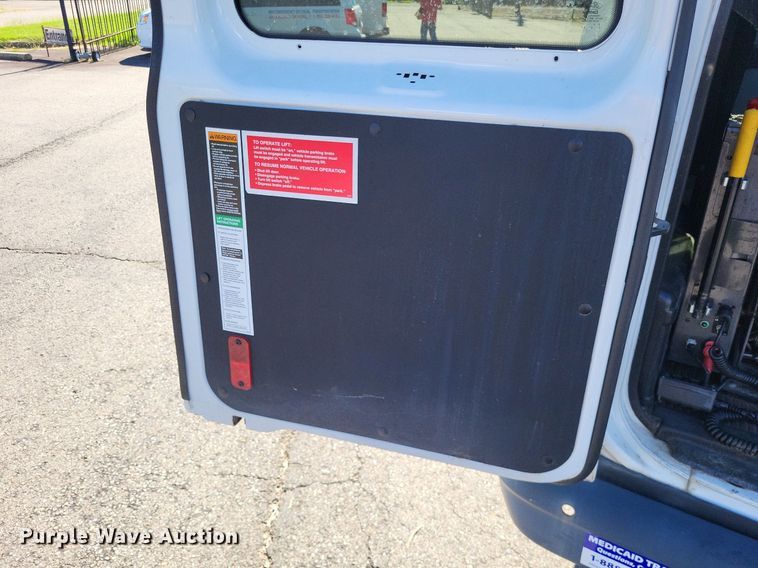 image for item DP5232 2012 Ford E350 Super Duty  handicap accessible van