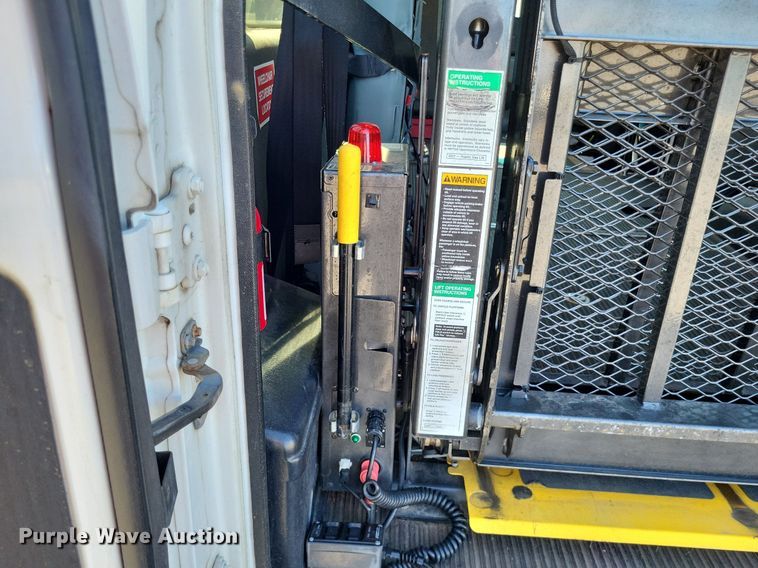 image for item DP5232 2012 Ford E350 Super Duty  handicap accessible van