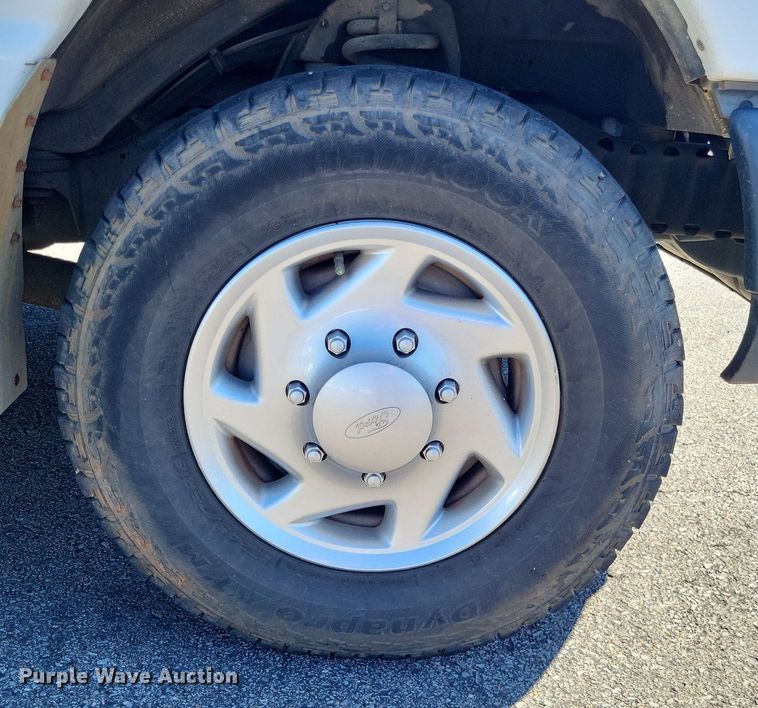 image for item DP5232 2012 Ford E350 Super Duty  handicap accessible van