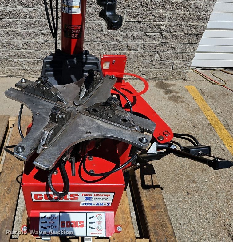 image for item DQ0160 Coats 70XAH3  rim clamp tire machine