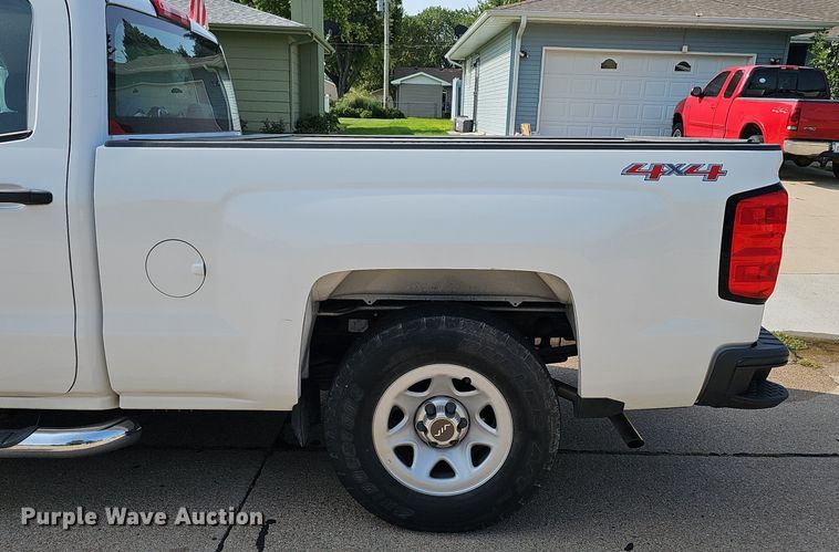 image for item DQ0199 2014 Chevrolet Silverado 1500  Crew Cab pickup truck