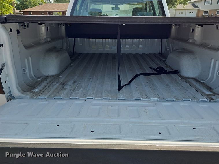 image for item DQ0199 2014 Chevrolet Silverado 1500  Crew Cab pickup truck