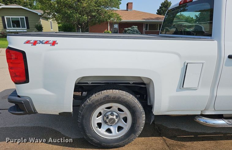 image for item DQ0199 2014 Chevrolet Silverado 1500  Crew Cab pickup truck