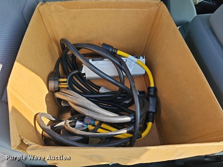 image for item DQ0199 2014 Chevrolet Silverado 1500  Crew Cab pickup truck