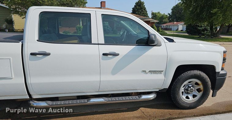 image for item DQ0199 2014 Chevrolet Silverado 1500  Crew Cab pickup truck