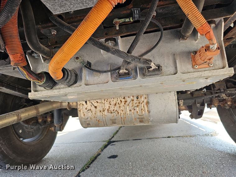 image for item DQ0199 2014 Chevrolet Silverado 1500  Crew Cab pickup truck