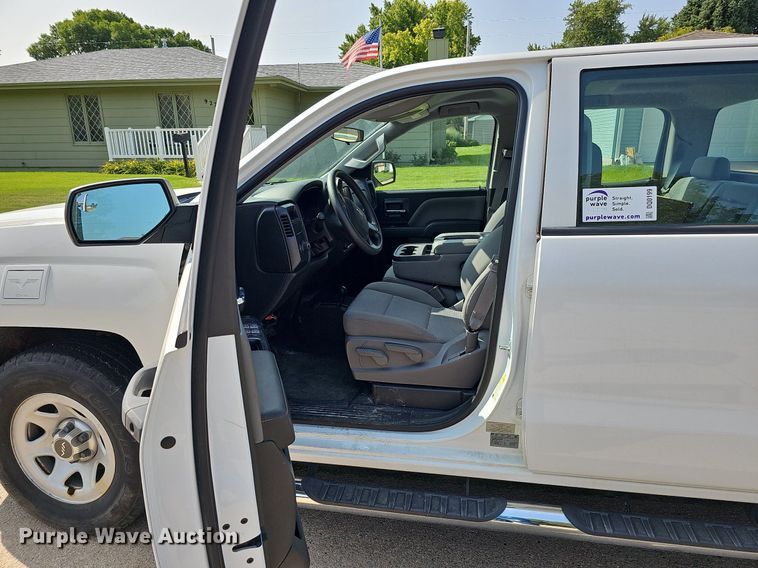 image for item DQ0199 2014 Chevrolet Silverado 1500  Crew Cab pickup truck