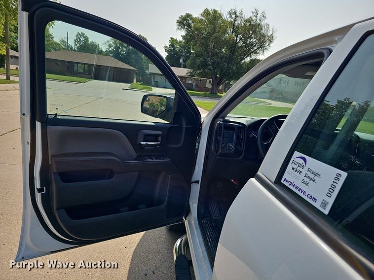 image for item DQ0199 2014 Chevrolet Silverado 1500  Crew Cab pickup truck