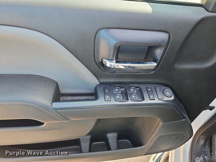 image for item DQ0199 2014 Chevrolet Silverado 1500  Crew Cab pickup truck