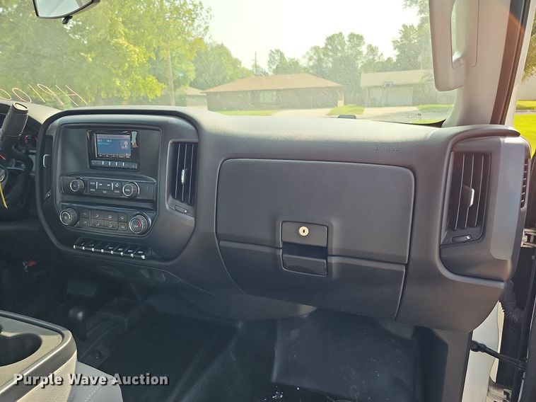 image for item DQ0199 2014 Chevrolet Silverado 1500  Crew Cab pickup truck