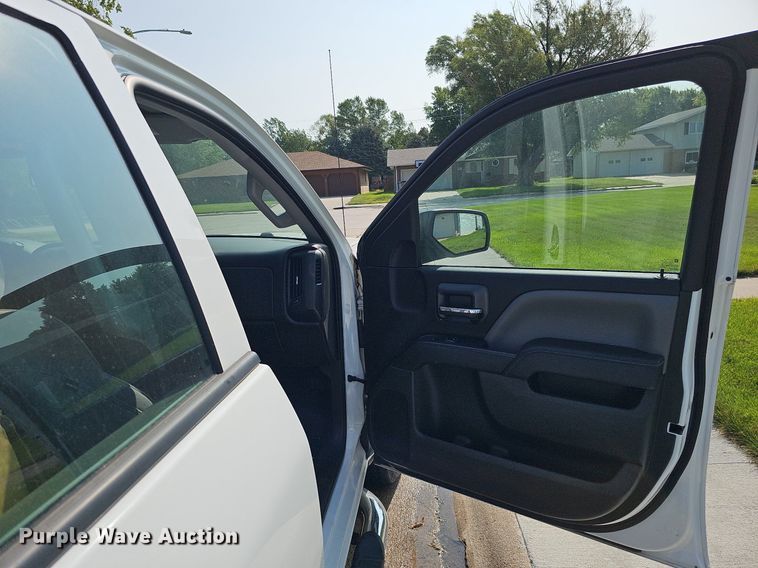 image for item DQ0199 2014 Chevrolet Silverado 1500  Crew Cab pickup truck