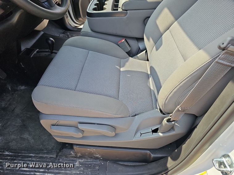 image for item DQ0199 2014 Chevrolet Silverado 1500  Crew Cab pickup truck