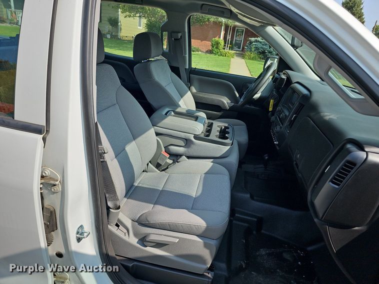 image for item DQ0199 2014 Chevrolet Silverado 1500  Crew Cab pickup truck