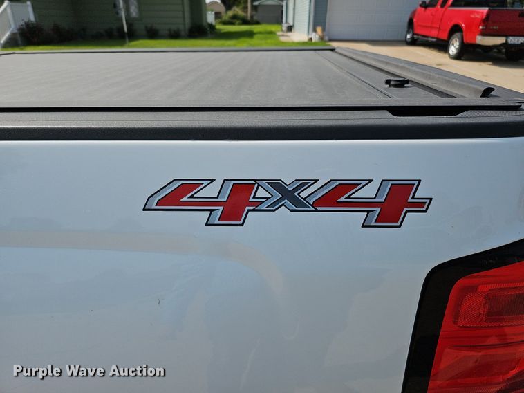 image for item DQ0199 2014 Chevrolet Silverado 1500  Crew Cab pickup truck