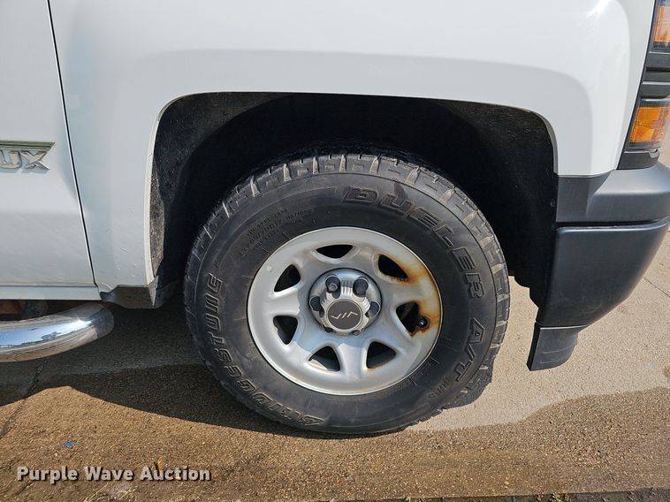 image for item DQ0199 2014 Chevrolet Silverado 1500  Crew Cab pickup truck