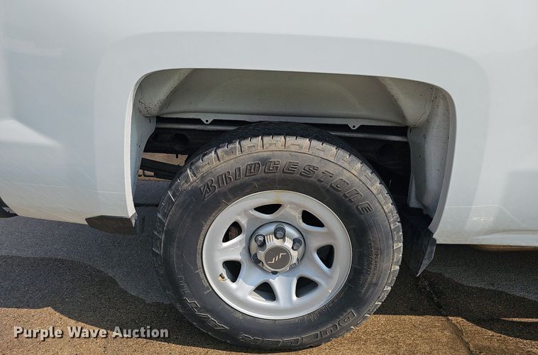 image for item DQ0199 2014 Chevrolet Silverado 1500  Crew Cab pickup truck