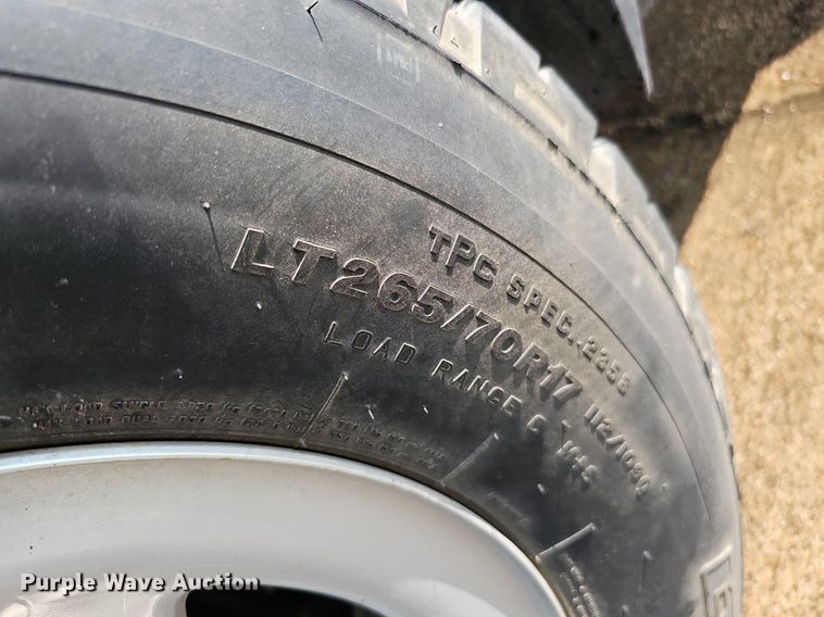 image for item DQ0199 2014 Chevrolet Silverado 1500  Crew Cab pickup truck