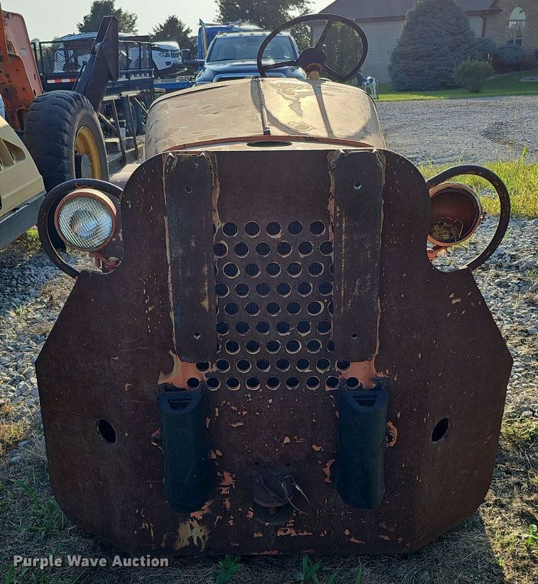 image for item DQ0247 1963 Northwestern Motor Co JG-40FK-2  aircraft tug