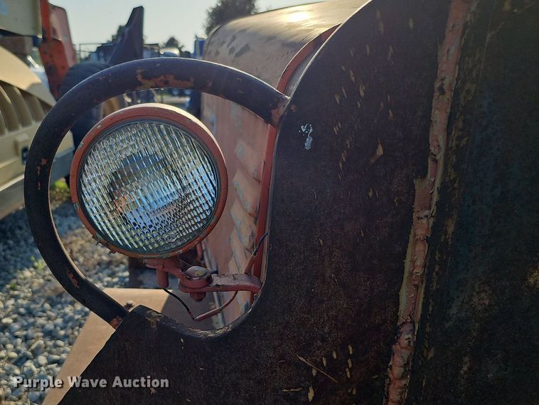 image for item DQ0247 1963 Northwestern Motor Co JG-40FK-2  aircraft tug