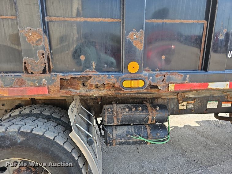 image for item DQ0250 2002 Sterling M8500 Acterra  refuse truck