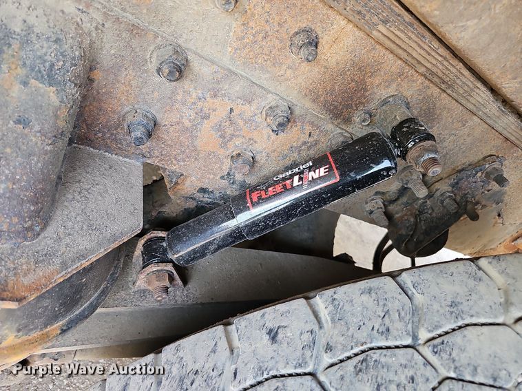 image for item DQ0250 2002 Sterling M8500 Acterra  refuse truck