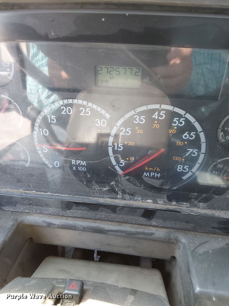 image for item DQ0250 2002 Sterling M8500 Acterra  refuse truck