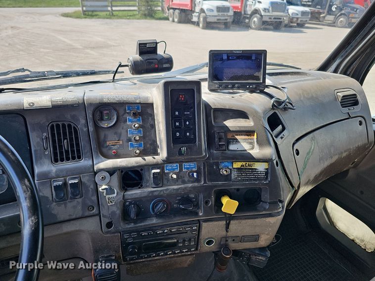 image for item DQ0250 2002 Sterling M8500 Acterra  refuse truck