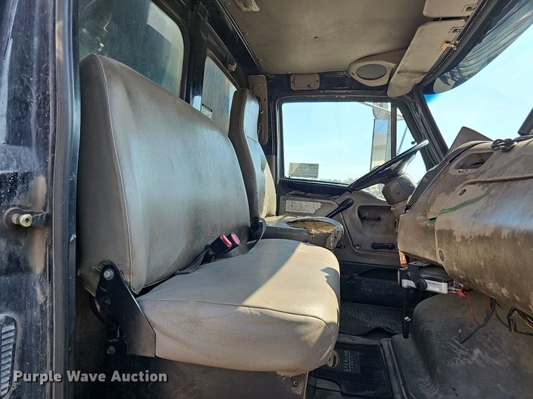 image for item DQ0250 2002 Sterling M8500 Acterra  refuse truck