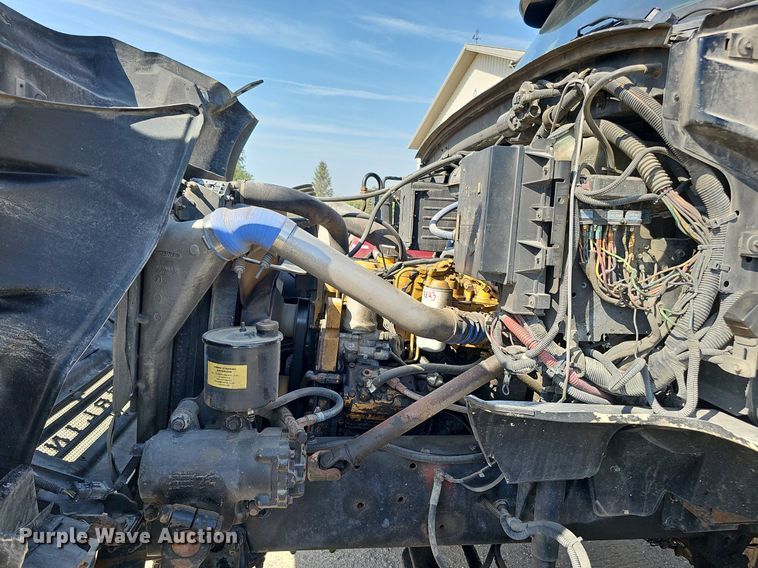 image for item DQ0250 2002 Sterling M8500 Acterra  refuse truck