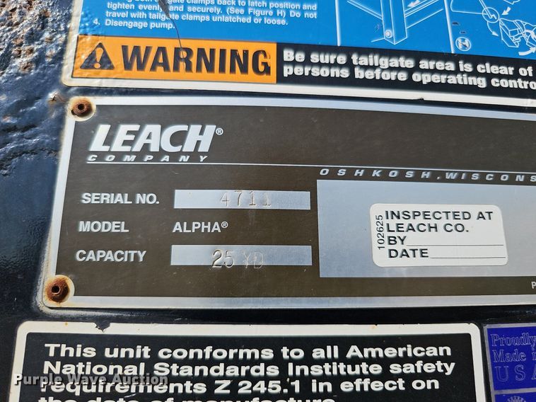 image for item DQ0250 2002 Sterling M8500 Acterra  refuse truck