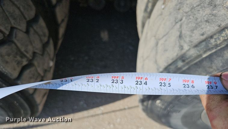 image for item DQ0250 2002 Sterling M8500 Acterra  refuse truck