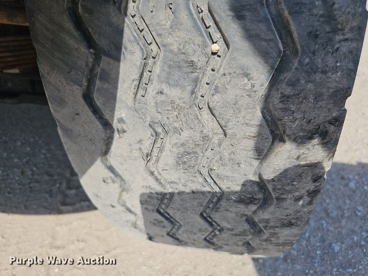 image for item DQ0250 2002 Sterling M8500 Acterra  refuse truck