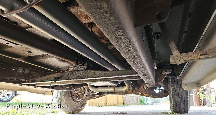 image for item DQ0251 1993 Chevrolet C3500  Crew Cab pickup truck