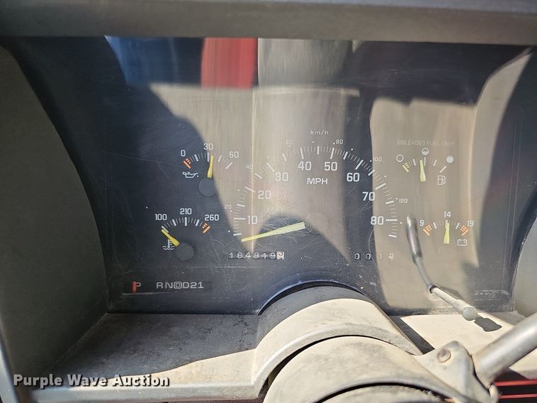 image for item DQ0251 1993 Chevrolet C3500  Crew Cab pickup truck