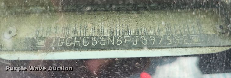 image for item DQ0251 1993 Chevrolet C3500  Crew Cab pickup truck