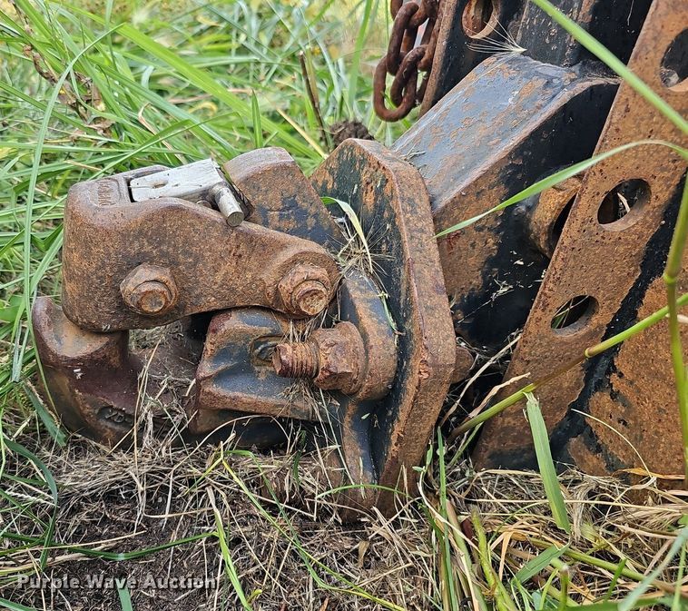 image for item DQ0253 2015 JD Welding & Sandblasting LLC  mobile home toter bed