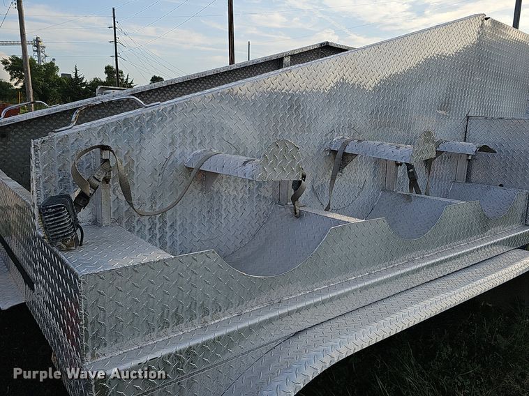 image for item DQ0253 2015 JD Welding & Sandblasting LLC  mobile home toter bed