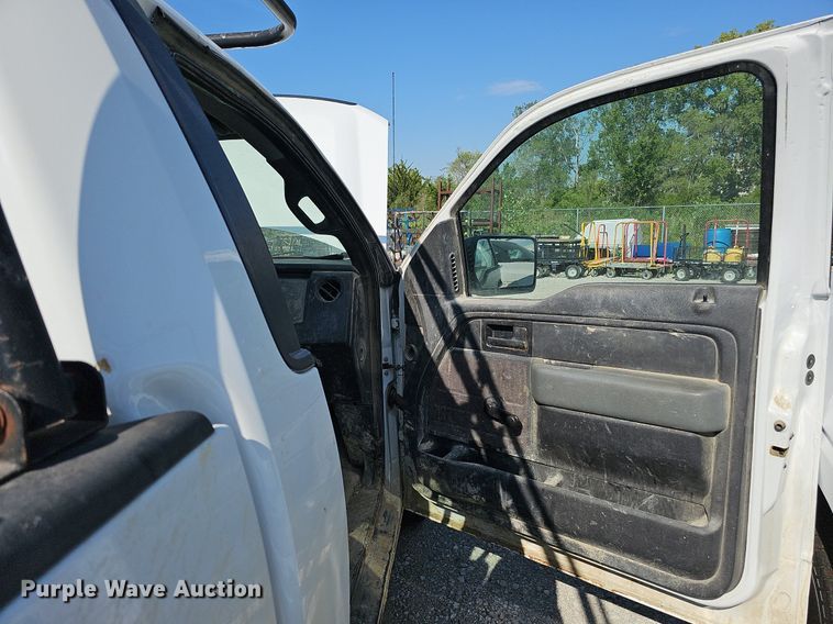 image for item DQ0259 2013 Ford F150 XL  pickup truck