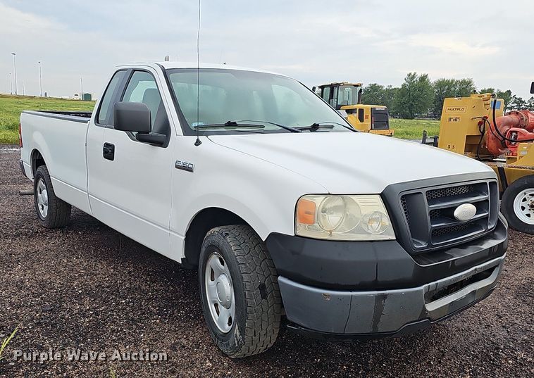 image for item DQ0261 2006 Ford F150  SuperCap pickup truck