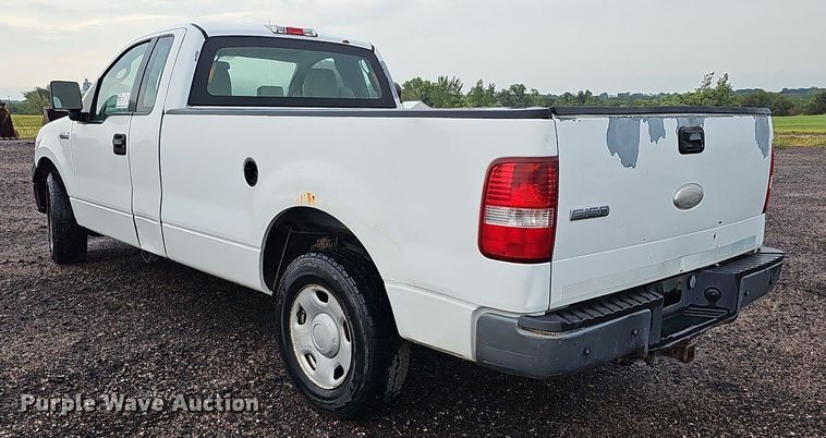 image for item DQ0261 2006 Ford F150  SuperCap pickup truck
