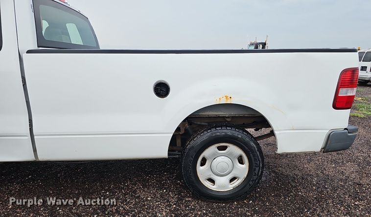 image for item DQ0261 2006 Ford F150  SuperCap pickup truck
