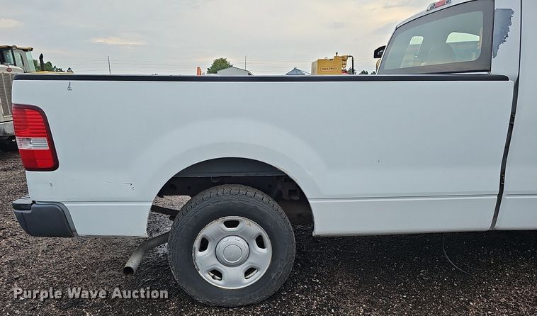 image for item DQ0261 2006 Ford F150  SuperCap pickup truck