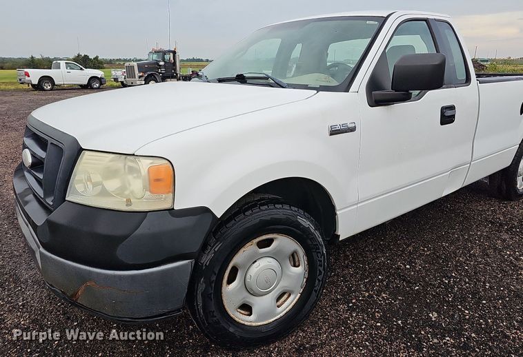 image for item DQ0261 2006 Ford F150  SuperCap pickup truck