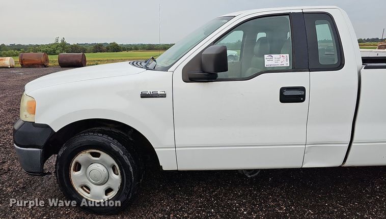 image for item DQ0261 2006 Ford F150  SuperCap pickup truck