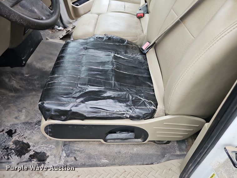 image for item DQ0261 2006 Ford F150  SuperCap pickup truck