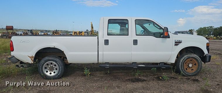 image for item DQ0262 2008 Ford F250 Super Duty  Crew Cab pickup truck