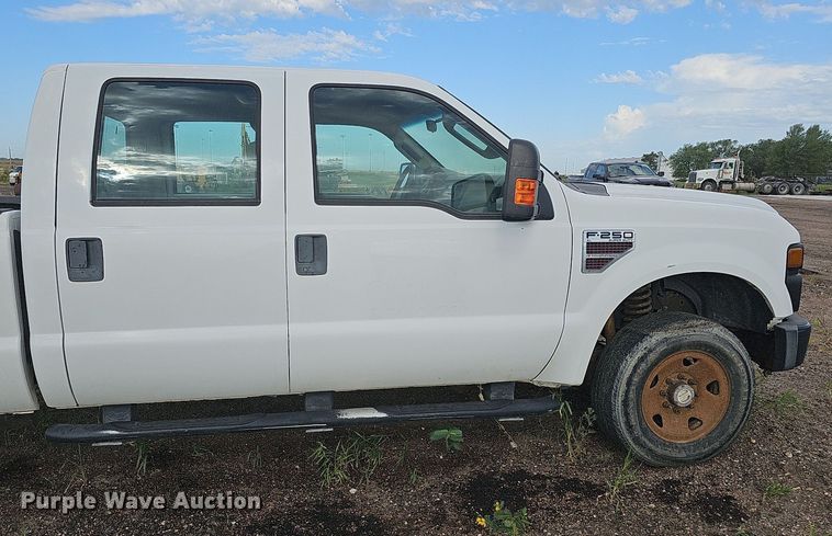 image for item DQ0262 2008 Ford F250 Super Duty  Crew Cab pickup truck