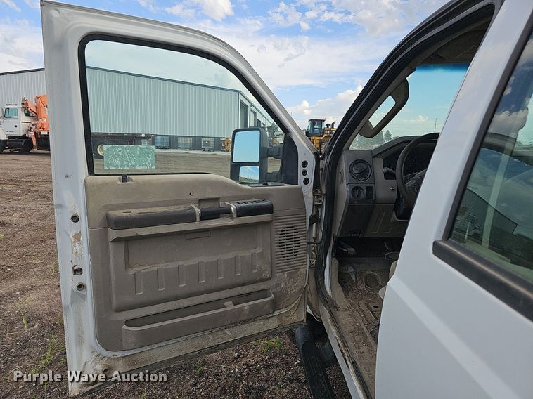 image for item DQ0262 2008 Ford F250 Super Duty  Crew Cab pickup truck